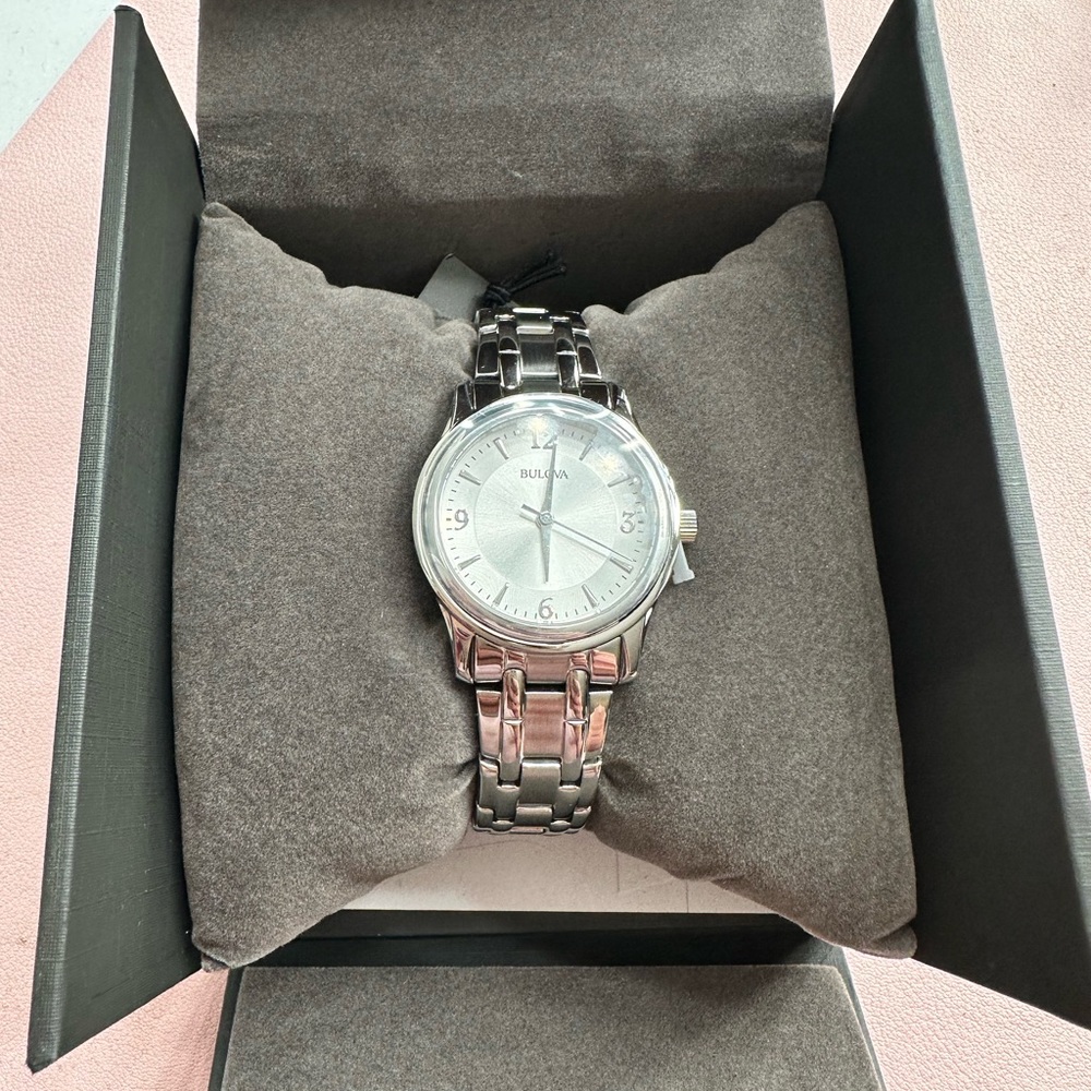 Bulova 96L005 30mm Silver Stainless Steel Case with Silver Stainless Steel